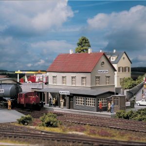 61820 Piko ,Bahnhof Burgstein  HO