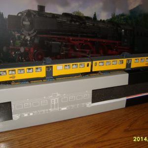 22.213.01 Syntus DE-2  dieseltreinstel met loksound V4.0  DCC.