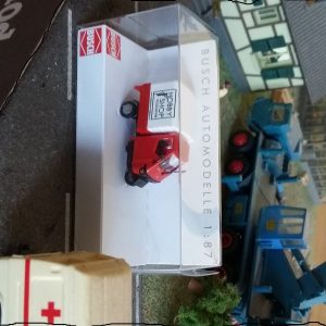 48499/021 Piaggio Ape 50 "Hobbyshop Modelbouw" HO-1:87