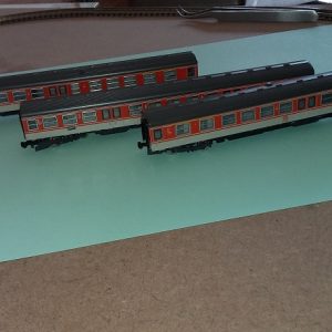 7431 DB. Dieseltreinstel BR.614  orange/grijs  3-delig  analoog